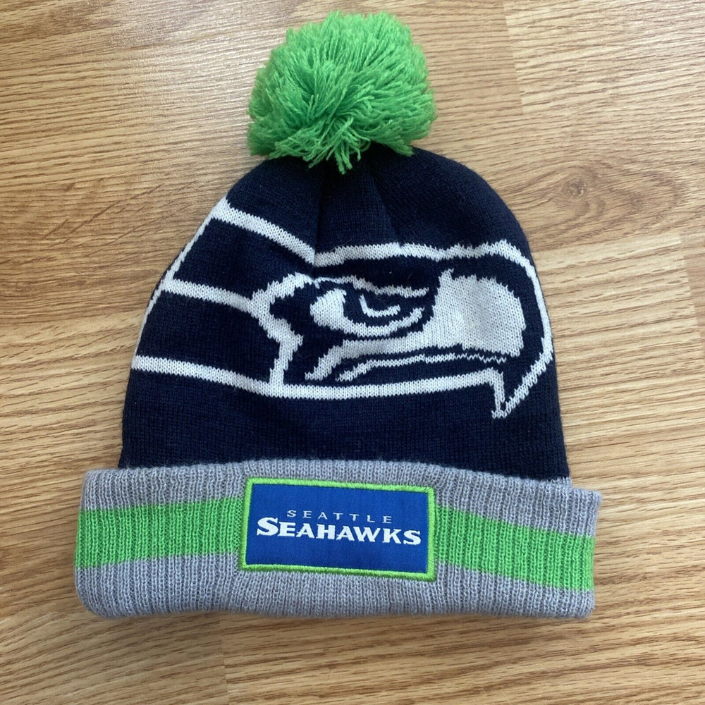 SEATTLE SEAHAWKS BUDWEISER BEER NFL FOOTBALL BEANIE HAT TOQUE KNIT NWOT PODIUM‎